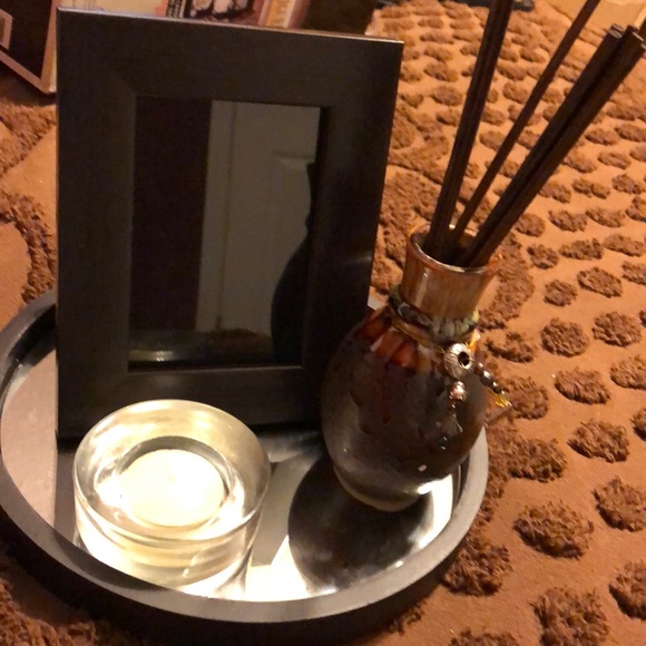 Family centerpiece - Picture 1 of 8